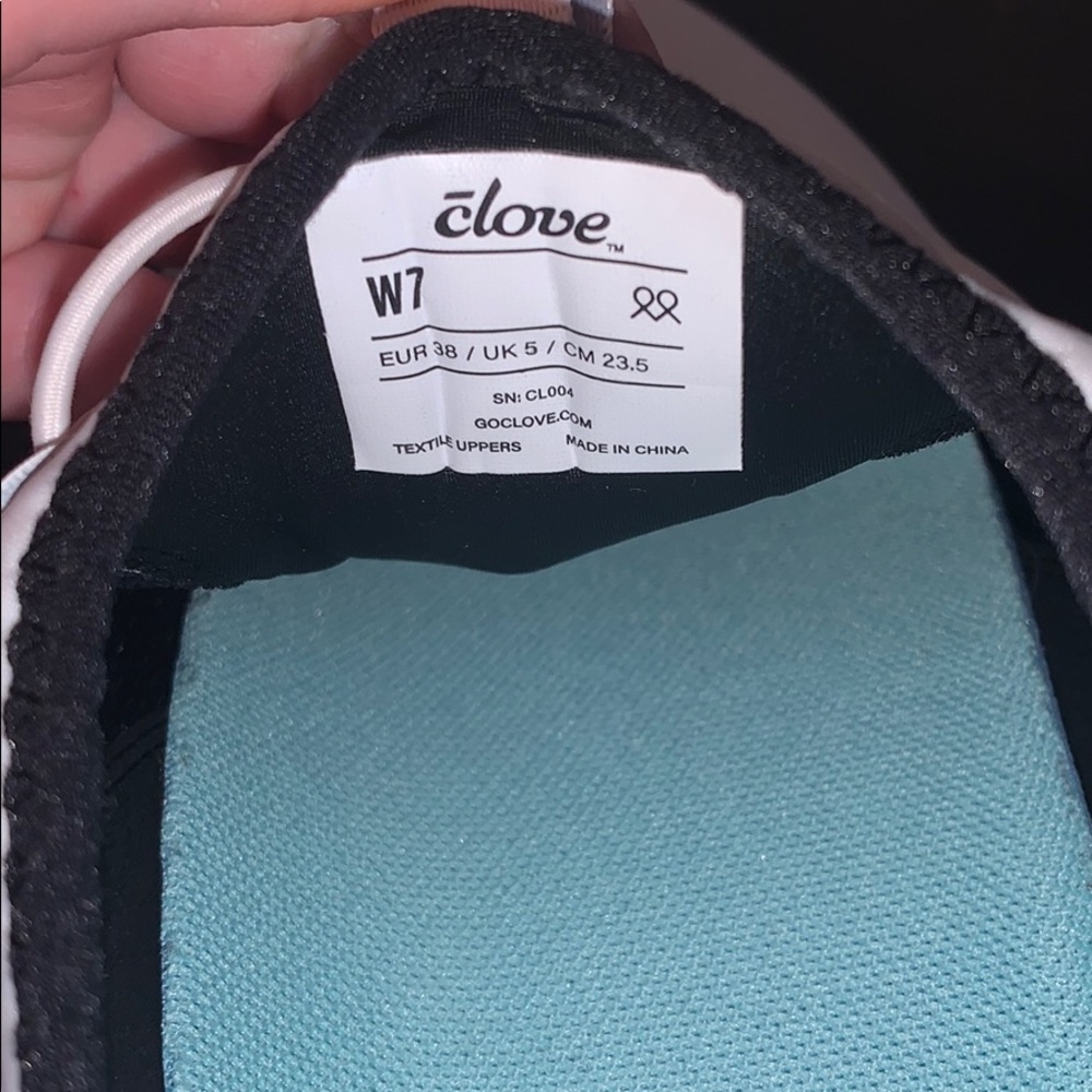 Women’s Clove Nursing Shoes - Picture 4 of 5